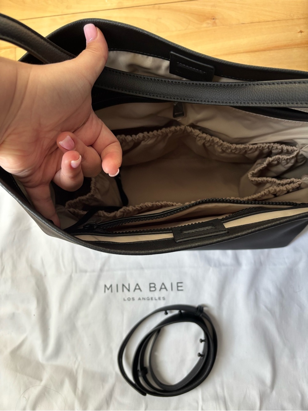 MINA BAIE Black Leather Tote Bag - Black